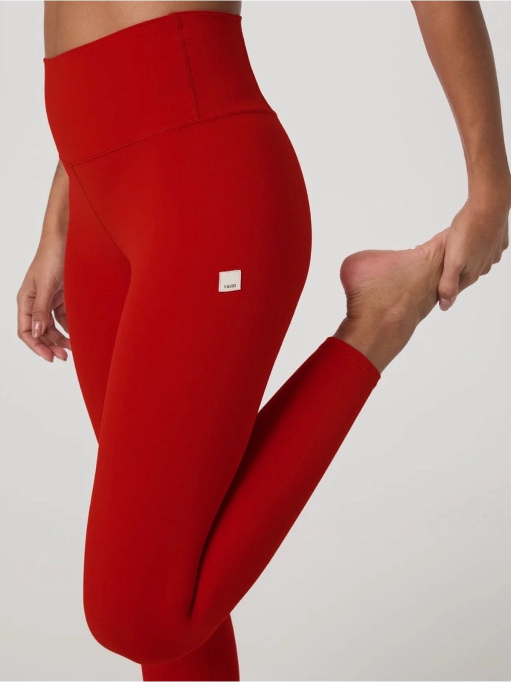 Vuori AllTheFeels Legging In Cherry Red Size Small